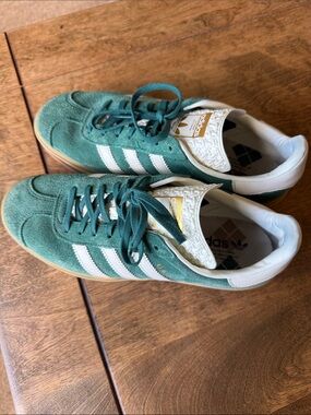 adidas Men’s Teal Suede Sneakers with White Stripes